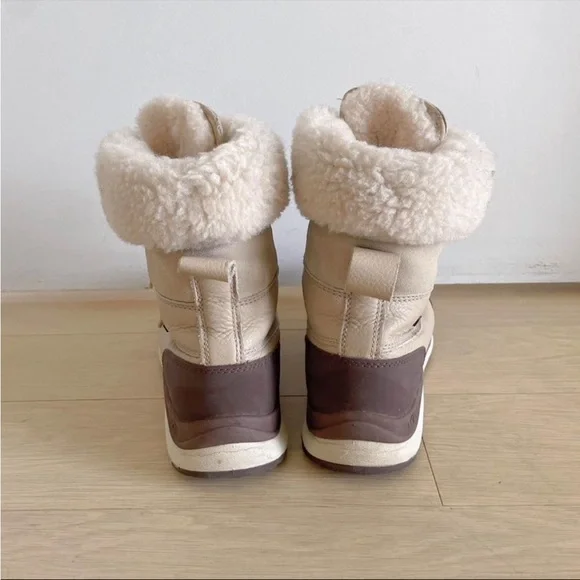 UGG Women's Adirondacky III Winter Boot - Sand Size US 8 - Picture 2 of 10